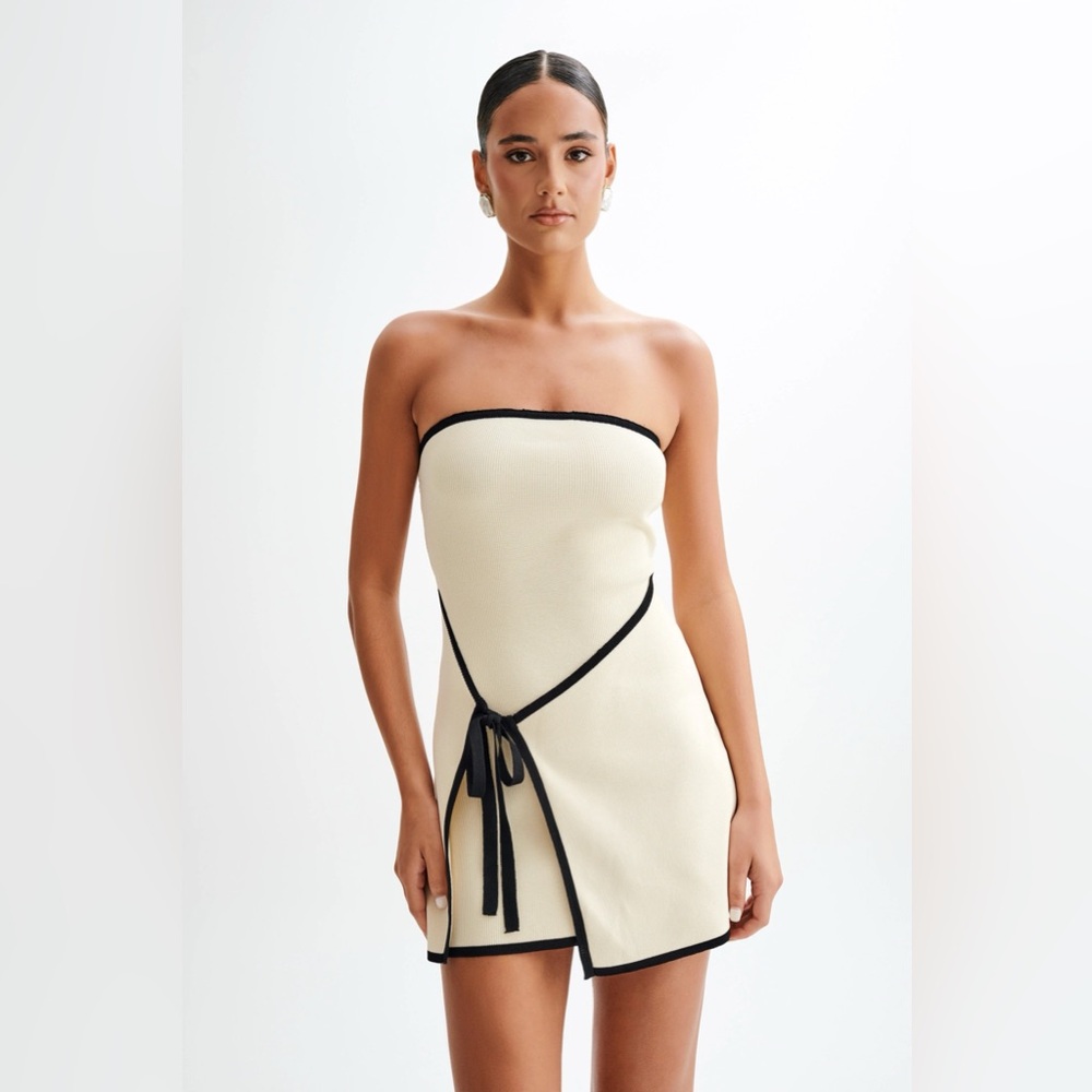 Meshki Rian Strapless Mini